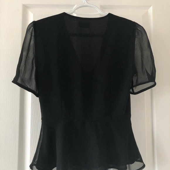 SOLD Aritzia Wilfred button blouse - Picture 6 of 6